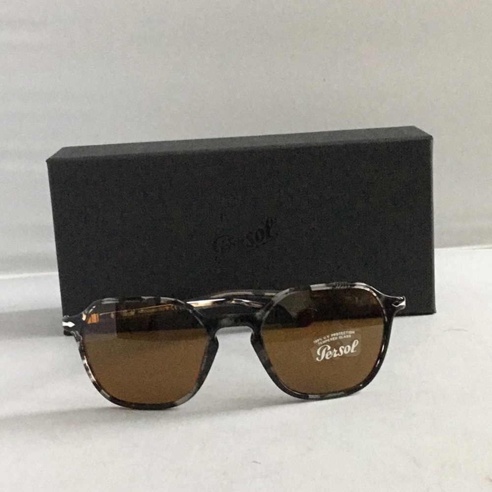 PERSOL UNISEX SUNGLASSES.